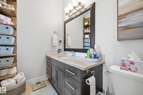 77 Richmond Link, Fort Saskatchewan, AB - Indoor Photo Showing Bathroom