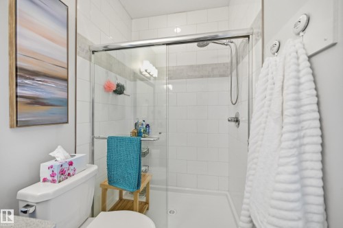 77 Richmond Link, Fort Saskatchewan, AB - Indoor Photo Showing Bathroom