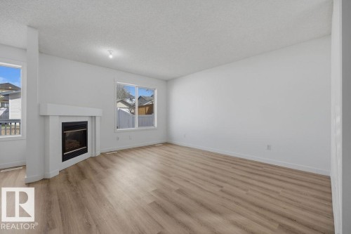 2076 Tanner Wynd, Edmonton, AB 