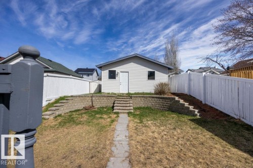 2076 Tanner Wynd, Edmonton, AB 