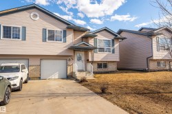 20 6506 47 Street  Cold Lake, AB T9M 0C5