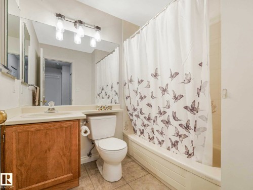 Image quality insufficient for description - 4011 104 Street, Edmonton, AB - Indoor Photo Showing Bathroom