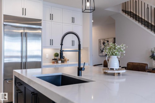 1448 Darby Green Green, Edmonton, AB - Indoor Photo Showing Kitchen