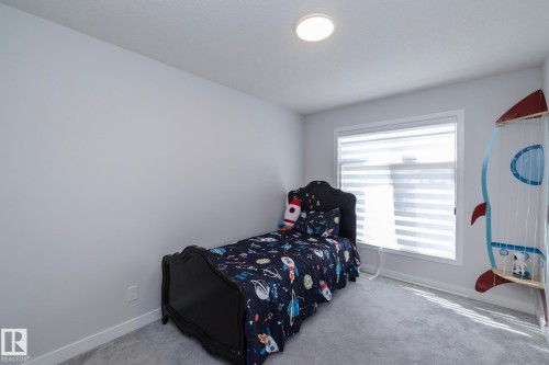 1448 Darby Green Green, Edmonton, AB - Indoor Photo Showing Bedroom