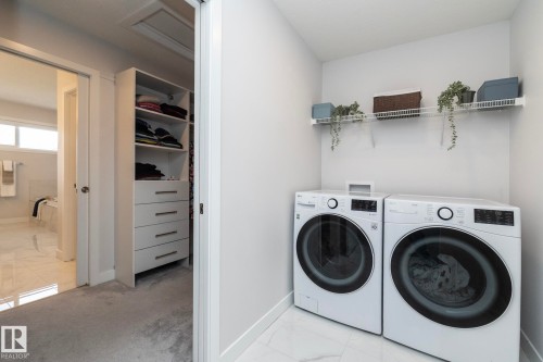 1448 Darby Green Green, Edmonton, AB - Indoor Photo Showing Laundry Room