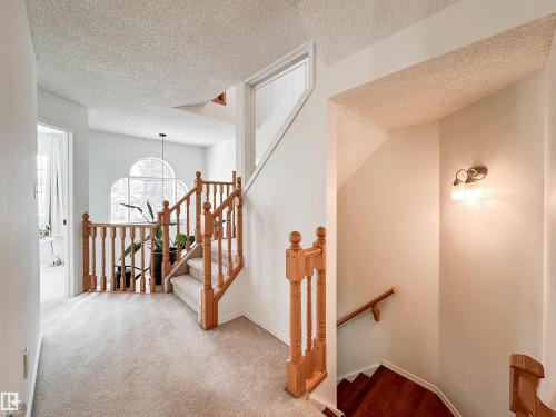 10020 97 Avenue, Edmonton, AB - Indoor Photo Showing Other Room