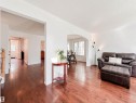 10020 97 Avenue, Edmonton, AB  - Indoor Photo Showing Living Room 