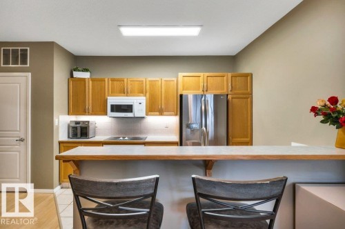 201 11025 83 Avenue, Edmonton, AB - Indoor Photo Showing Kitchen