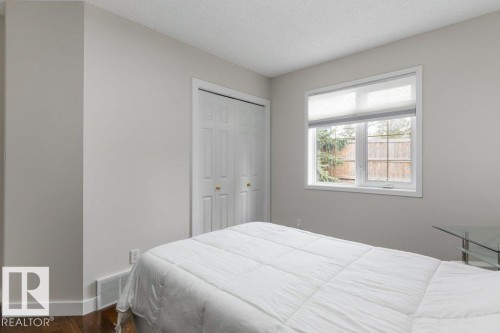 16 4 Fraser Drive, St. Albert, AB - Indoor Photo Showing Bedroom