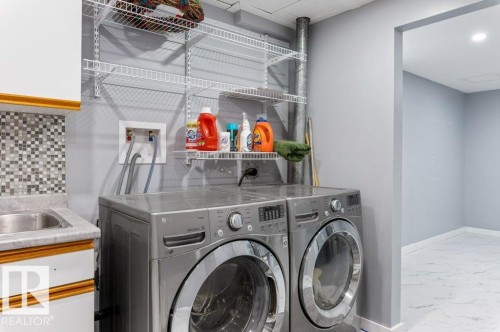 16 4 Fraser Drive, St. Albert, AB - Indoor Photo Showing Laundry Room