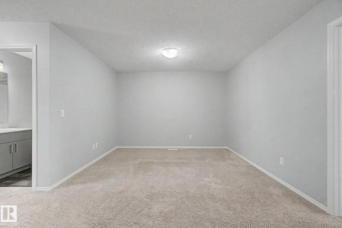 3423 Checknita Terrace, Edmonton, AB - Indoor Photo Showing Other Room