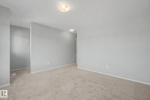 3423 Checknita Terrace, Edmonton, AB - Indoor Photo Showing Other Room