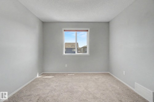 3423 Checknita Terrace, Edmonton, AB - Indoor Photo Showing Other Room