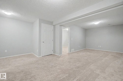 3423 Checknita Terrace, Edmonton, AB - Indoor Photo Showing Other Room