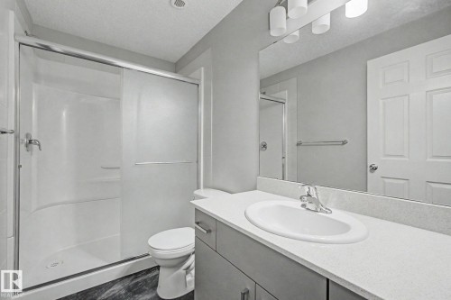 3423 Checknita Terrace, Edmonton, AB - Indoor Photo Showing Bathroom