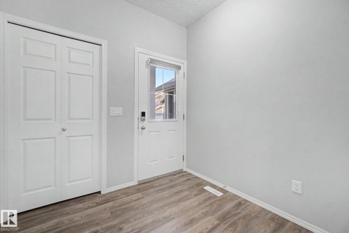 3423 Checknita Terrace, Edmonton, AB - Indoor Photo Showing Other Room