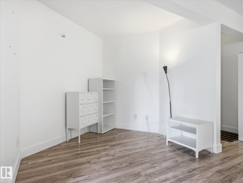108 5730 Riverbend Road, Edmonton, AB - Indoor Photo Showing Other Room