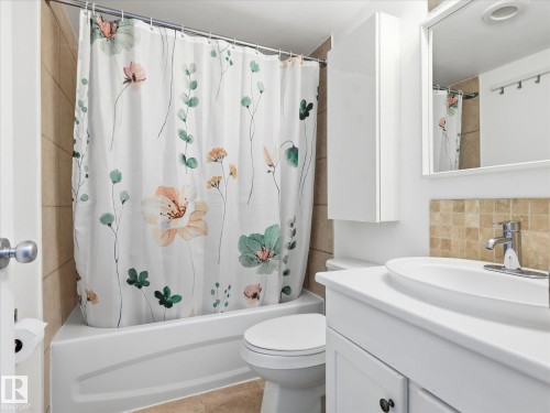 108 5730 Riverbend Road, Edmonton, AB - Indoor Photo Showing Bathroom