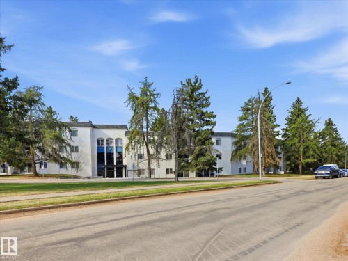108 5730 Riverbend Road, Edmonton, AB - Outdoor