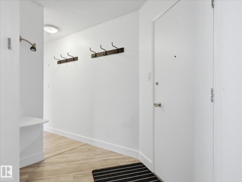 108 5730 Riverbend Road, Edmonton, AB - Indoor Photo Showing Other Room