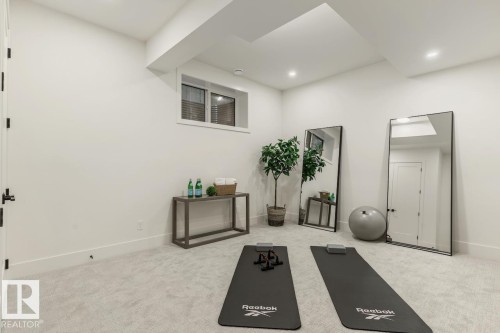 10519 138 Street, Edmonton, AB - Indoor