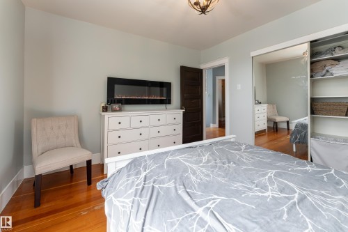 primary bedroom on 2nd floor with huge closet - 10956 81 Avenue, Edmonton, AB - Indoor Photo Showing Bedroom