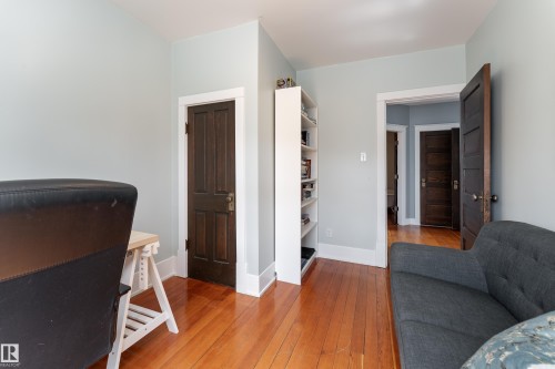 2nd floor bedroom #2 of 3 on this floor - 10956 81 Avenue, Edmonton, AB - Indoor