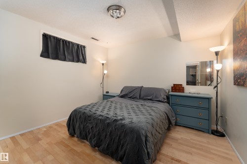 Second kitchen in basement with private entrance, 2 bedrooms, 4 pc bath and living/dining area - 10956 81 Avenue, Edmonton, AB - Indoor Photo Showing Bedroom