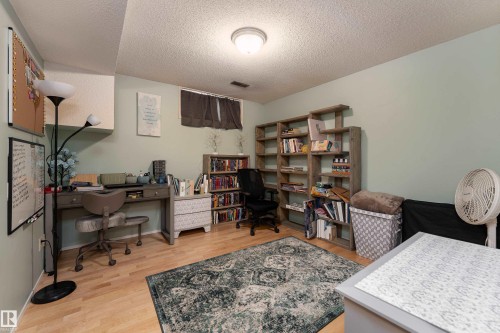 Second kitchen in basement with private entrance, 2 bedrooms, 4 pc bath and living/dining area - 10956 81 Avenue, Edmonton, AB - Indoor Photo Showing Office