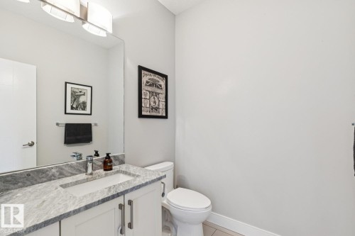 9919 79 Street, Edmonton, AB - Indoor Photo Showing Bathroom