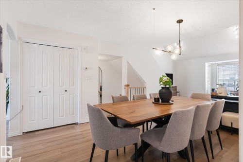 21 10235 111 Street, Edmonton, AB - Indoor Photo Showing Dining Room