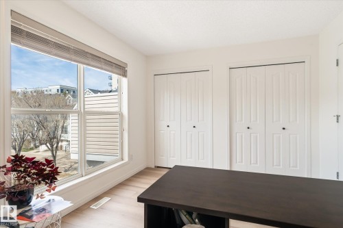 21 10235 111 Street, Edmonton, AB - Indoor