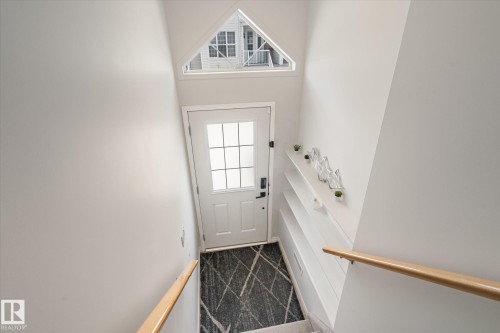 21 10235 111 Street, Edmonton, AB - Indoor Photo Showing Other Room