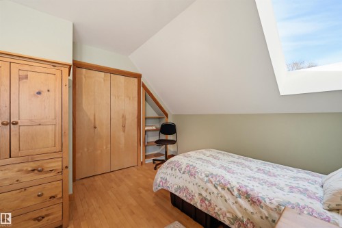 9212 118 Street, Edmonton, AB - Indoor Photo Showing Bedroom