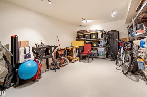 9212 118 Street, Edmonton, AB - Indoor