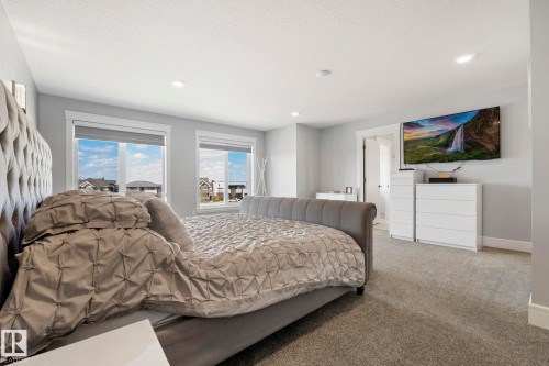4412 Wingfield Cape, Edmonton, AB - Indoor Photo Showing Bedroom