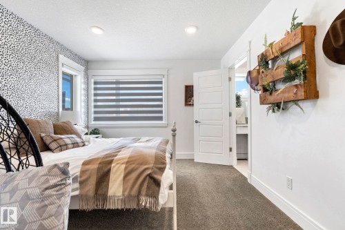4412 Wingfield Cape, Edmonton, AB - Indoor Photo Showing Bedroom