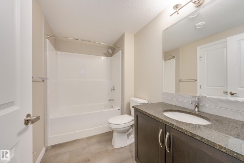 209 Stonehouse Way, Leduc, AB - Indoor Photo Showing Bathroom