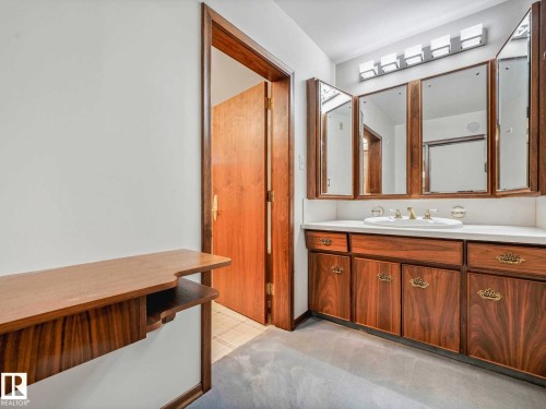13532 113 Street, Edmonton, AB - Indoor Photo Showing Bathroom