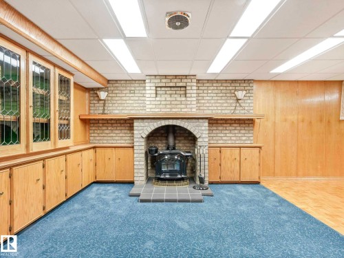 13532 113 Street, Edmonton, AB - Indoor With Fireplace