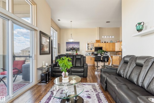 419 7909 71 Street, Edmonton, AB - Indoor Photo Showing Living Room