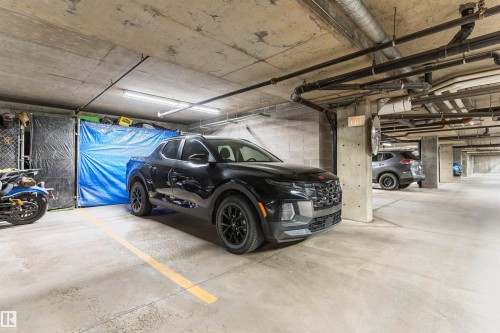 419 7909 71 Street, Edmonton, AB - Indoor Photo Showing Garage