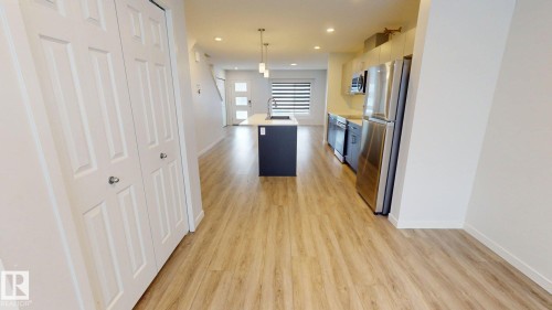 7104 46A Street, Beaumont, AB - Indoor