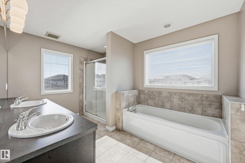 3552 Claxton Crescent, Edmonton, AB 