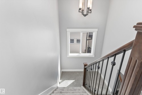 3318 21A Avenue, Edmonton, AB - Indoor Photo Showing Other Room