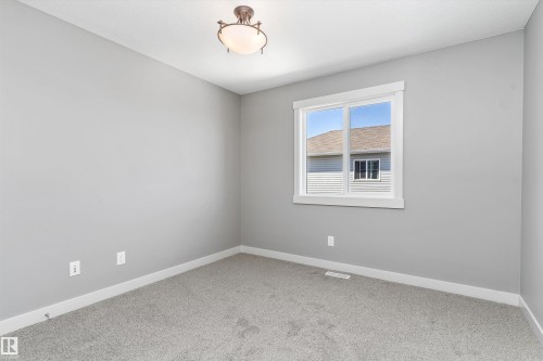 3318 21A Avenue, Edmonton, AB - Indoor Photo Showing Other Room