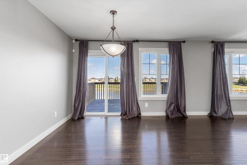 3318 21A Avenue, Edmonton, AB - Indoor
