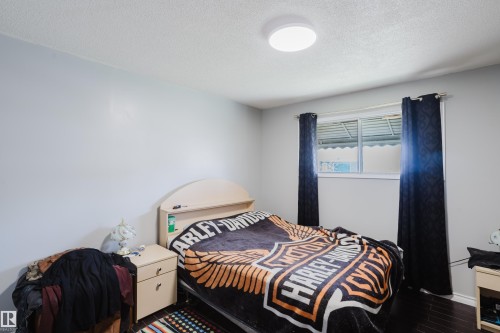 10325 152 Street, Edmonton, AB - Indoor Photo Showing Bedroom