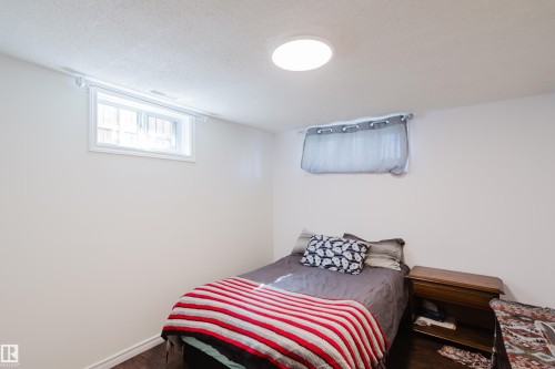 10325 152 Street, Edmonton, AB - Indoor Photo Showing Bedroom