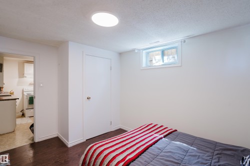 10325 152 Street, Edmonton, AB - Indoor Photo Showing Bedroom